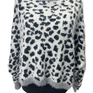 Andthewhy Leopard Print Fuzzy Sweater Size S/M